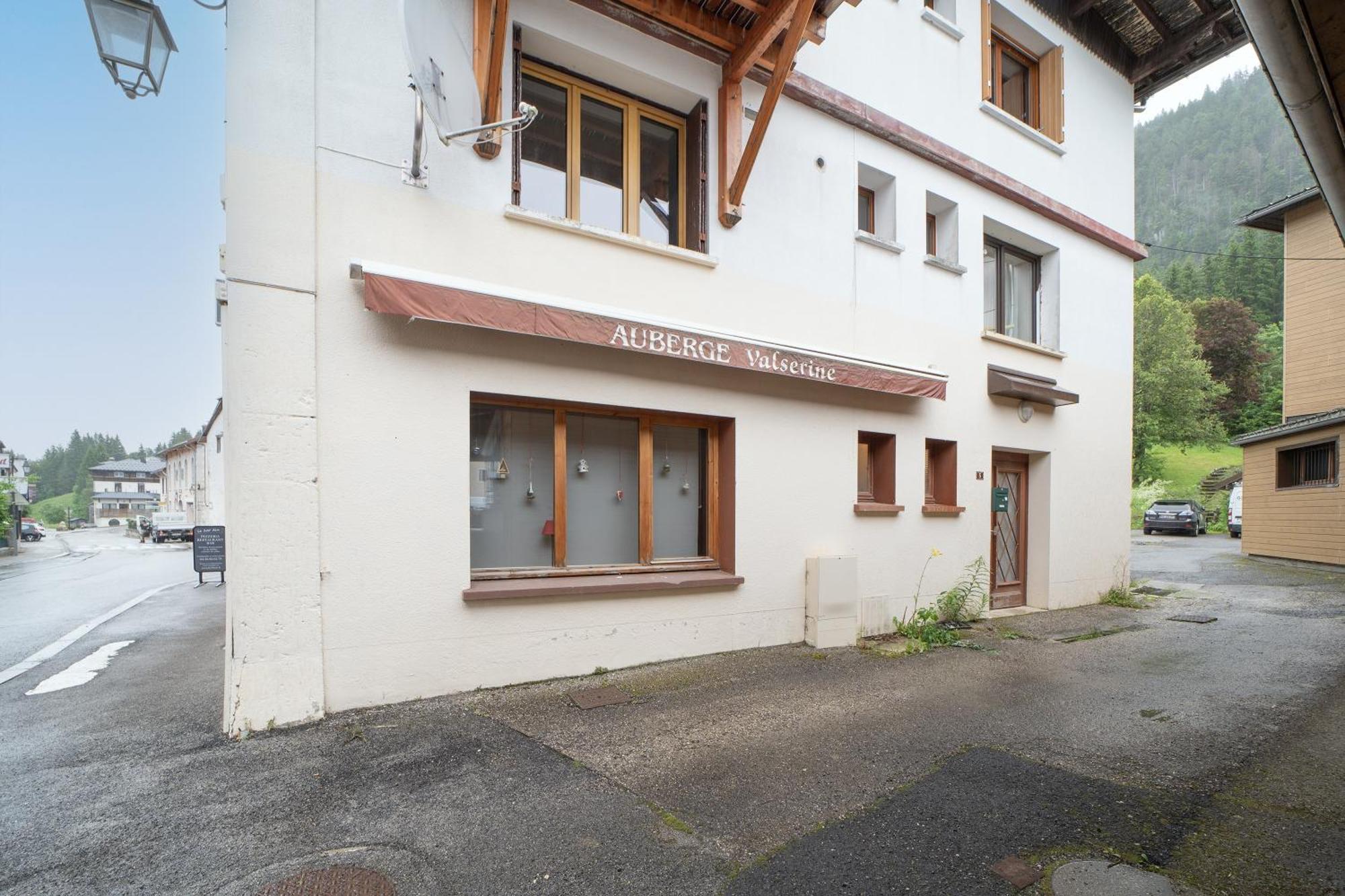 La Valserine - Station De Ski Accessible A Pied Mijoux Exterior foto